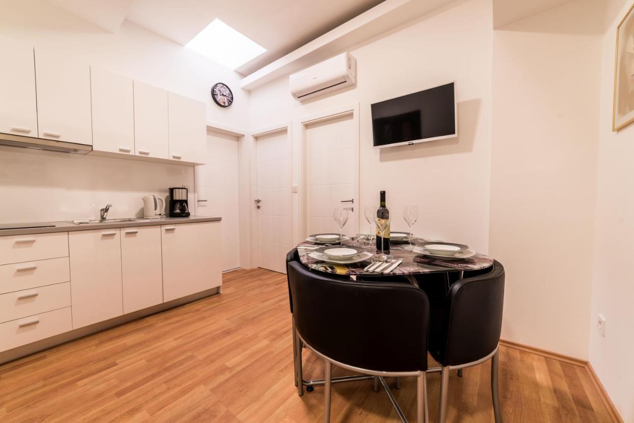 Center Of Zagreb F12 Apartments Εξωτερικό φωτογραφία